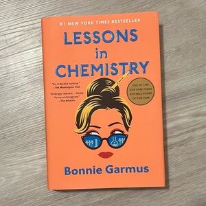 Lessons In Chemistry Hardcover